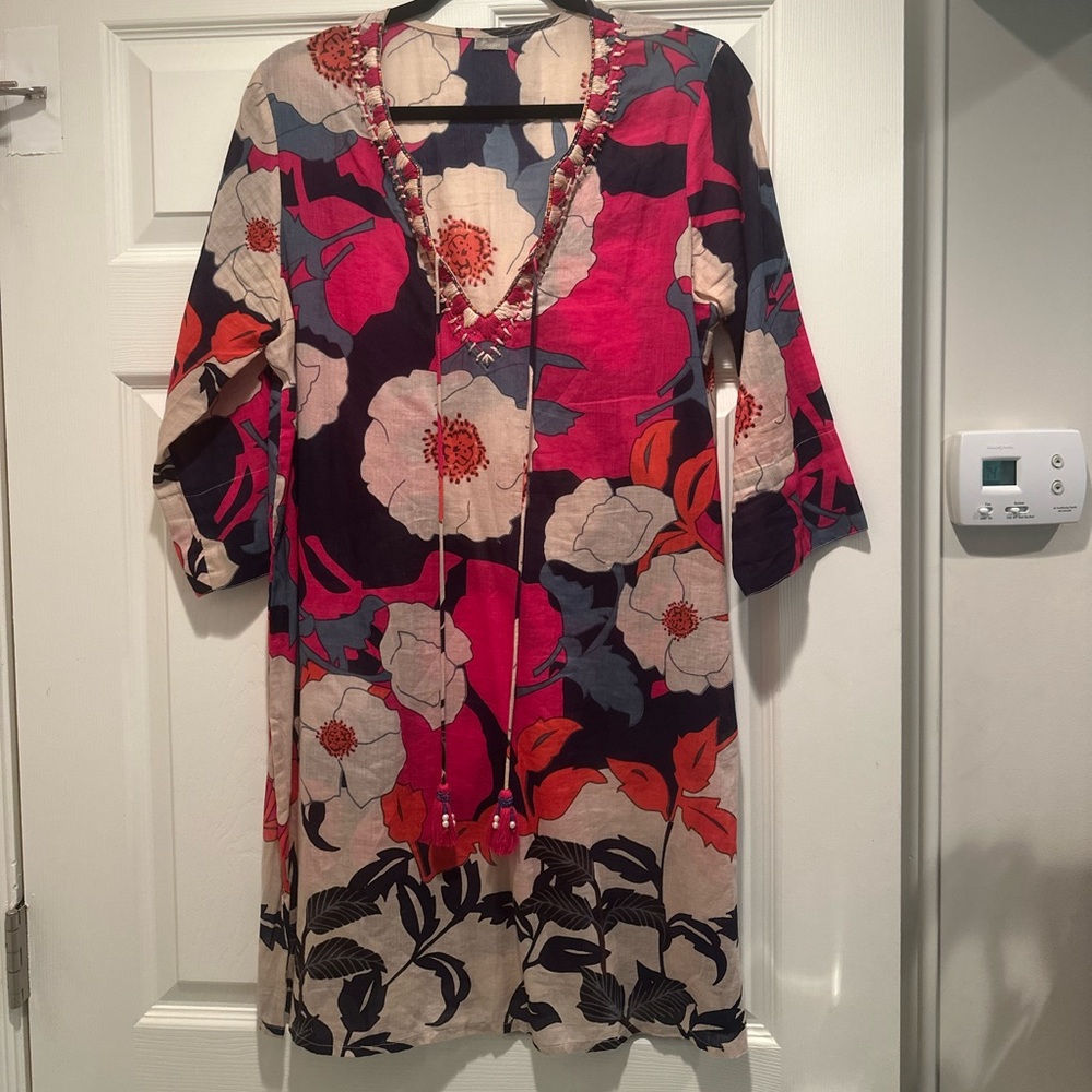 Bata Bold Floral Tunic with Tassel Accents